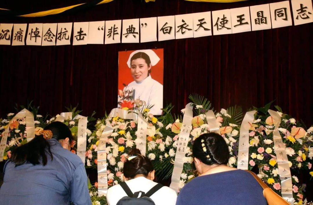 王晶今天,致敬曾经拼过命的你们!