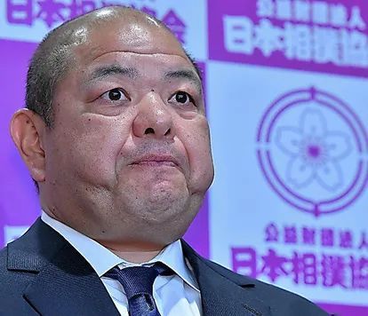 相扑日本相扑选手因新冠去世，发烧4天后才获准检测