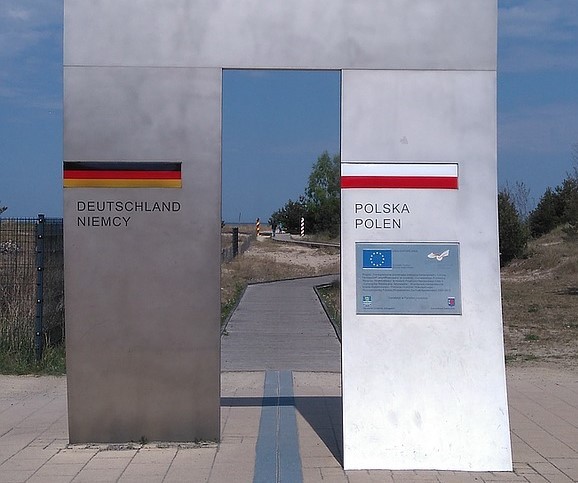 央视新闻波兰再次延长申根区内部边境管控至6月12日