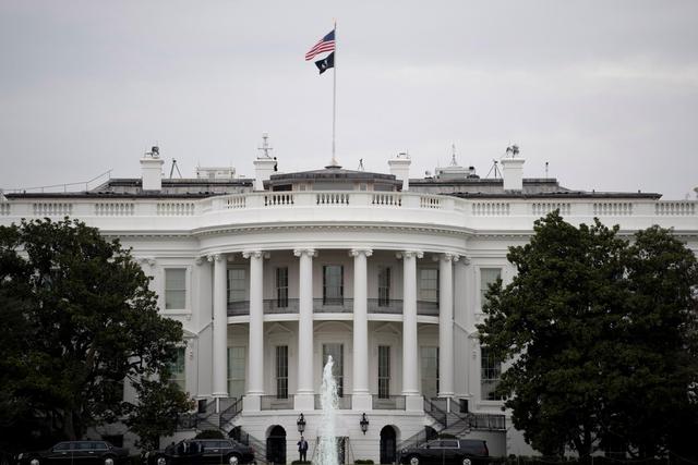 特朗普与科学对决、与政要互怼 特朗普政府令美国疫情乱上加乱