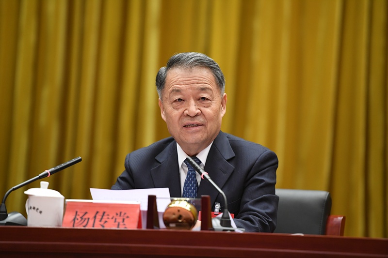 疫情独家专访杨传堂，你关心的交通问题答案都在这里了→