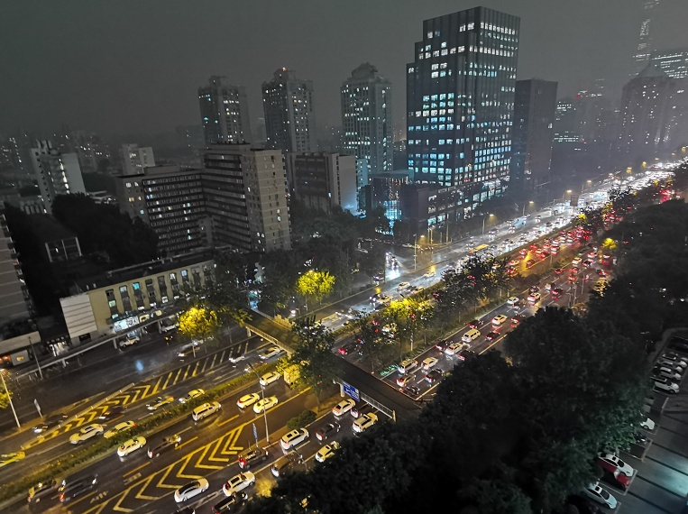 天气刚刚，北京白昼如夜、暴雨倾盆！专家释疑