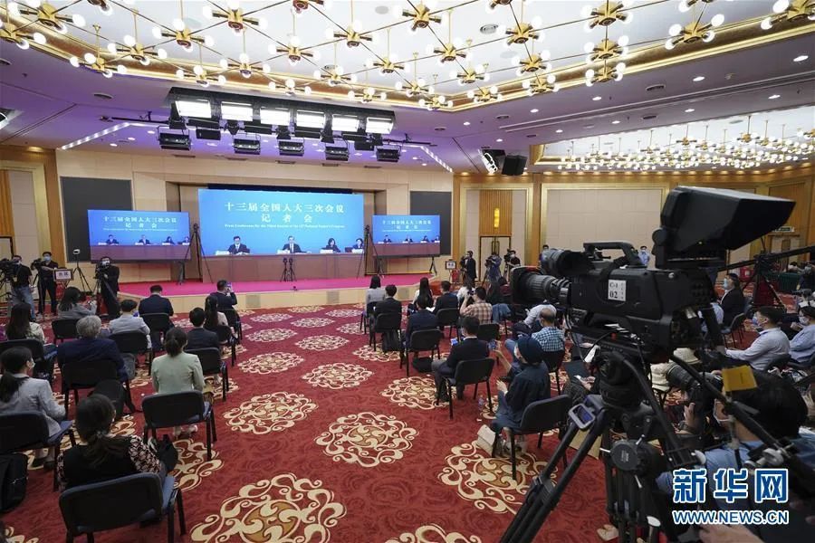 中美关系美国“索赔”、“战狼外交”、涉港立法......王毅这次全部回应