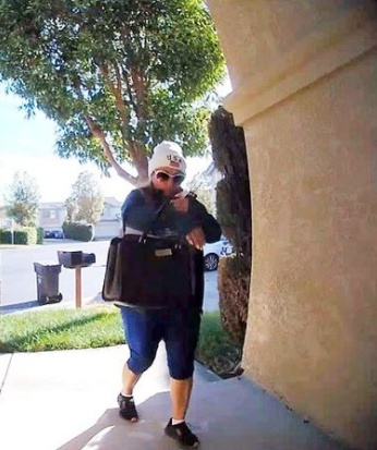 国际社会美国女子张贴仇恨信件声称“这里容不下亚裔” 被警方逮捕