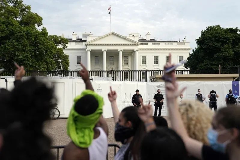 中国网民|中国网民为何看美国骚乱觉得解气?老胡希望美国政客长个记性!