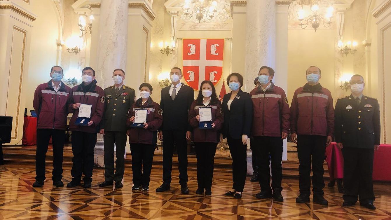 国防部|?塞尔维亚国防部为中国3名轮换抗疫专家授勋