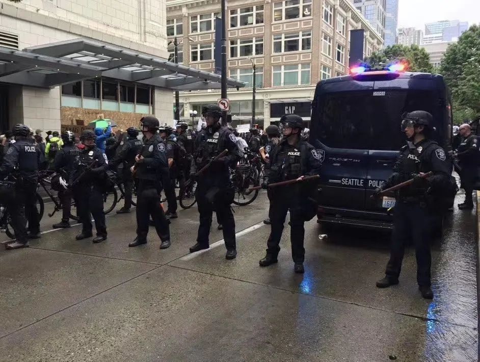 西雅图|“国民警卫队来了,西雅图抗议平静了”