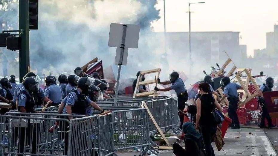 白宫|示威之“火”继续蔓延 美国防部调兵增援白宫