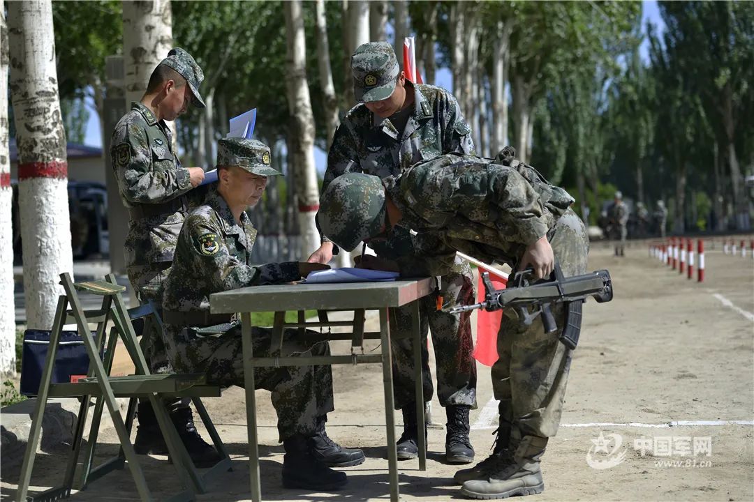 陆军|奋斗吧，青春！直击西部战区陆军2020士兵招生军事共同课目考核现场