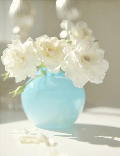 游戏|【夜读】愿你，阳光下像个孩子，风雨里像个大人