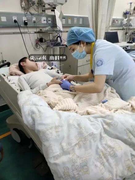 社会|大雨中,这些人的举动暖了一位爸爸的心