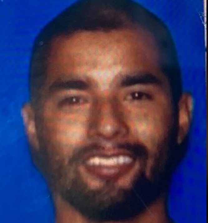 美国警察|美国警察遇伏击被枪杀，凶手身份令人震惊！