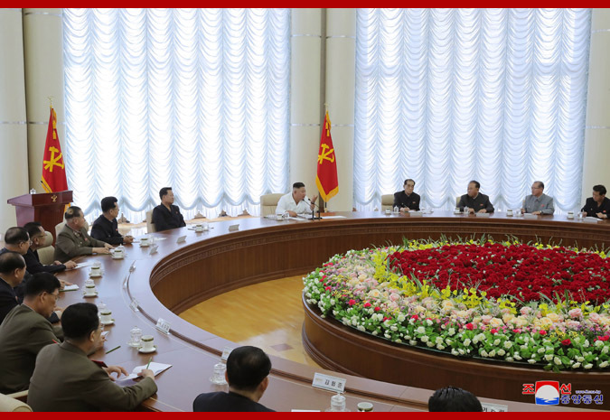 时政|?朝鲜劳动党举行第七届中央委员会第十三次政治局会议