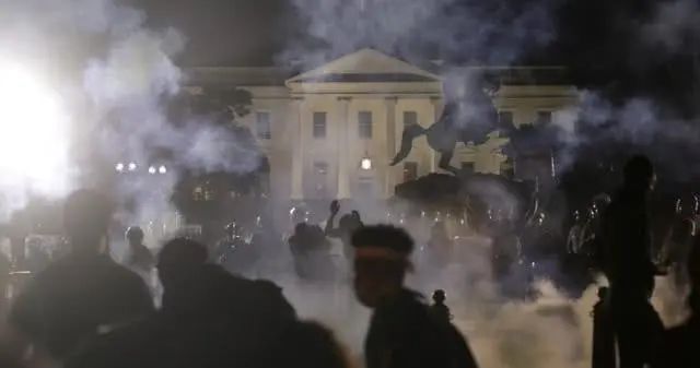 白宫|尴尬，美国司法部长一不小心说漏嘴了……