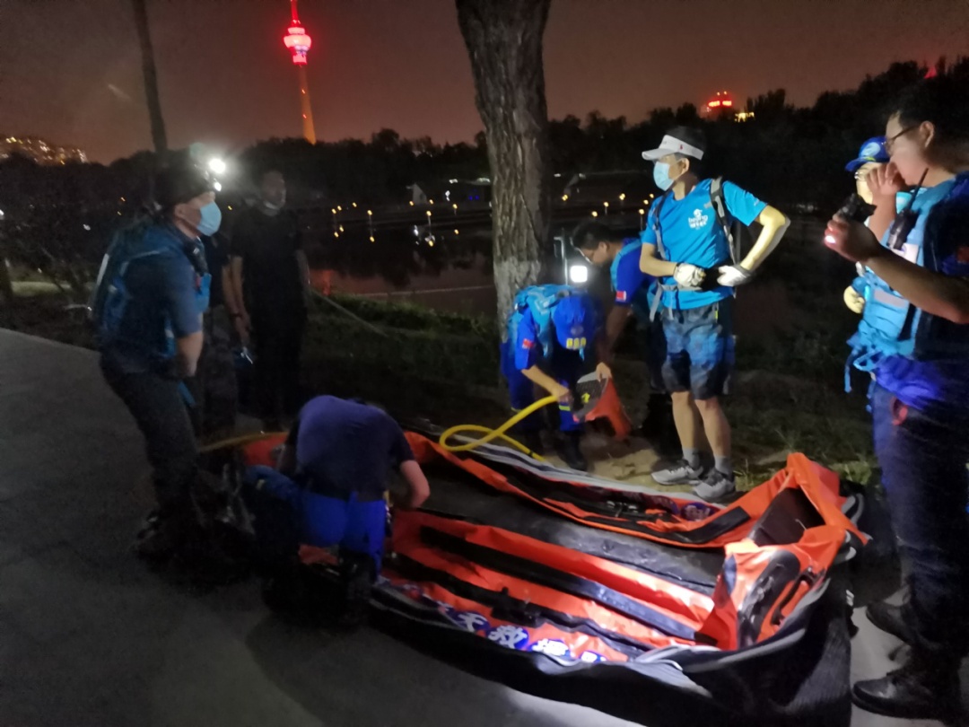 玉渊潭公园|北京玉渊潭公园附近河道野泳,一男子溺水身亡