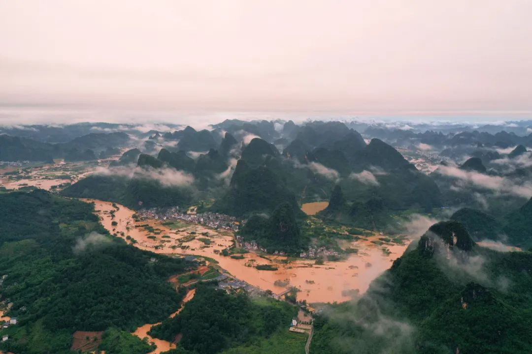 洪水|揪心！南方洪涝灾害致260多万人次受灾，更令人担心的是……