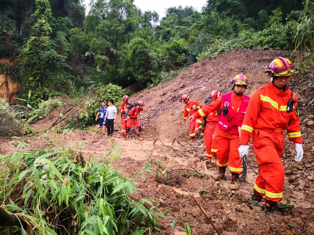 南方暴雨|南方暴雨破纪录，已有262.7万人次受灾！未来10天仍 ……