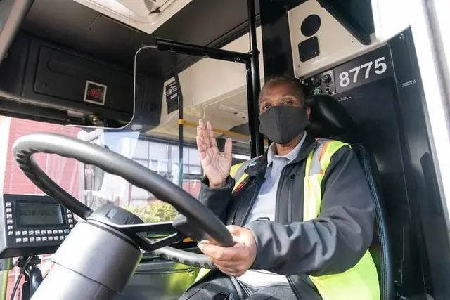 国际|旧金山宣布公交地铁不运送警员，警察回应很任性