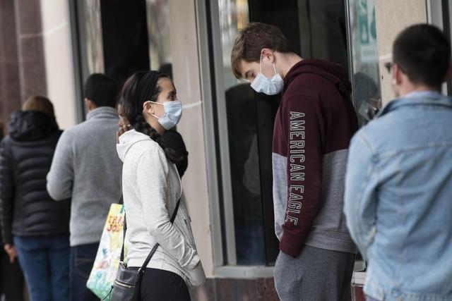 疫情|一波未平一波又起!确诊已超200万例 美国又要迎来新一轮疫情?