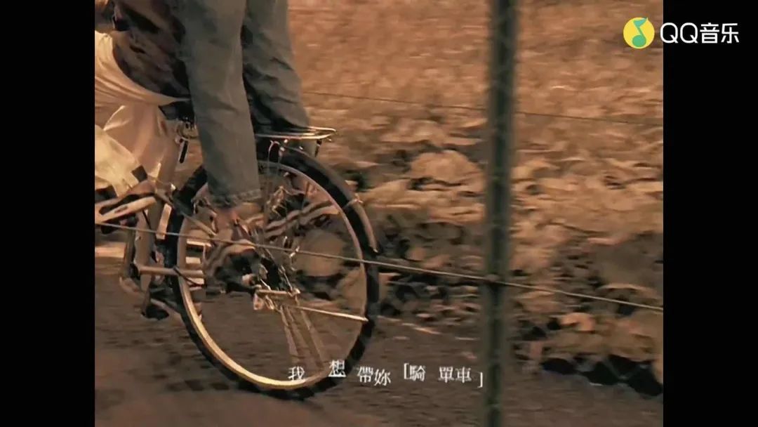 周杰伦|周杰伦新歌听起来为什么如此耳熟?因为这些老梗一直都在