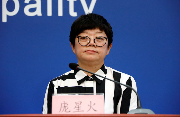 传染病|北京45人咽拭子阳性，是否会导致新冠再流行?三文鱼是否带毒，还能吃海鲜吗？专家最新解读