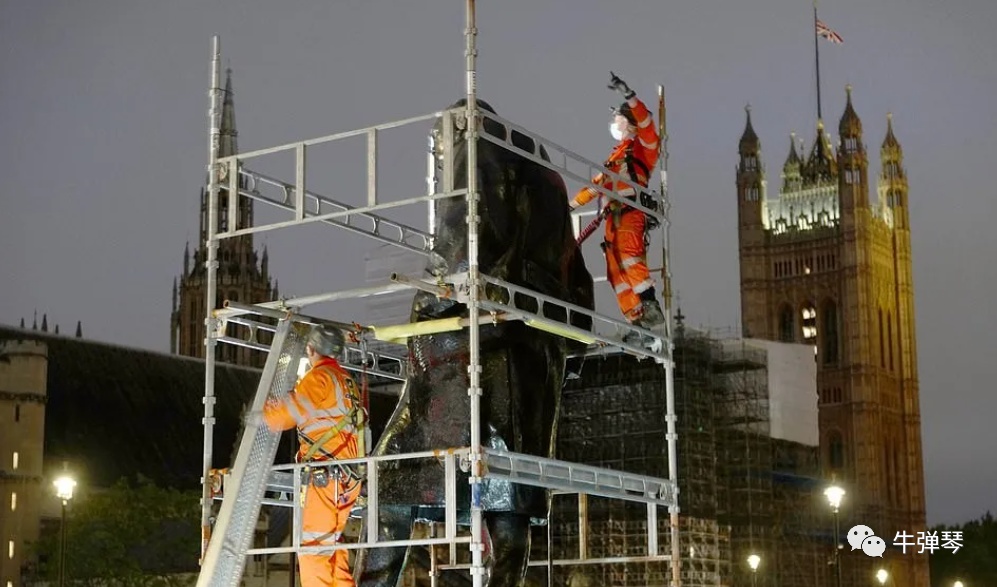 雕塑|我们又见证历史了！