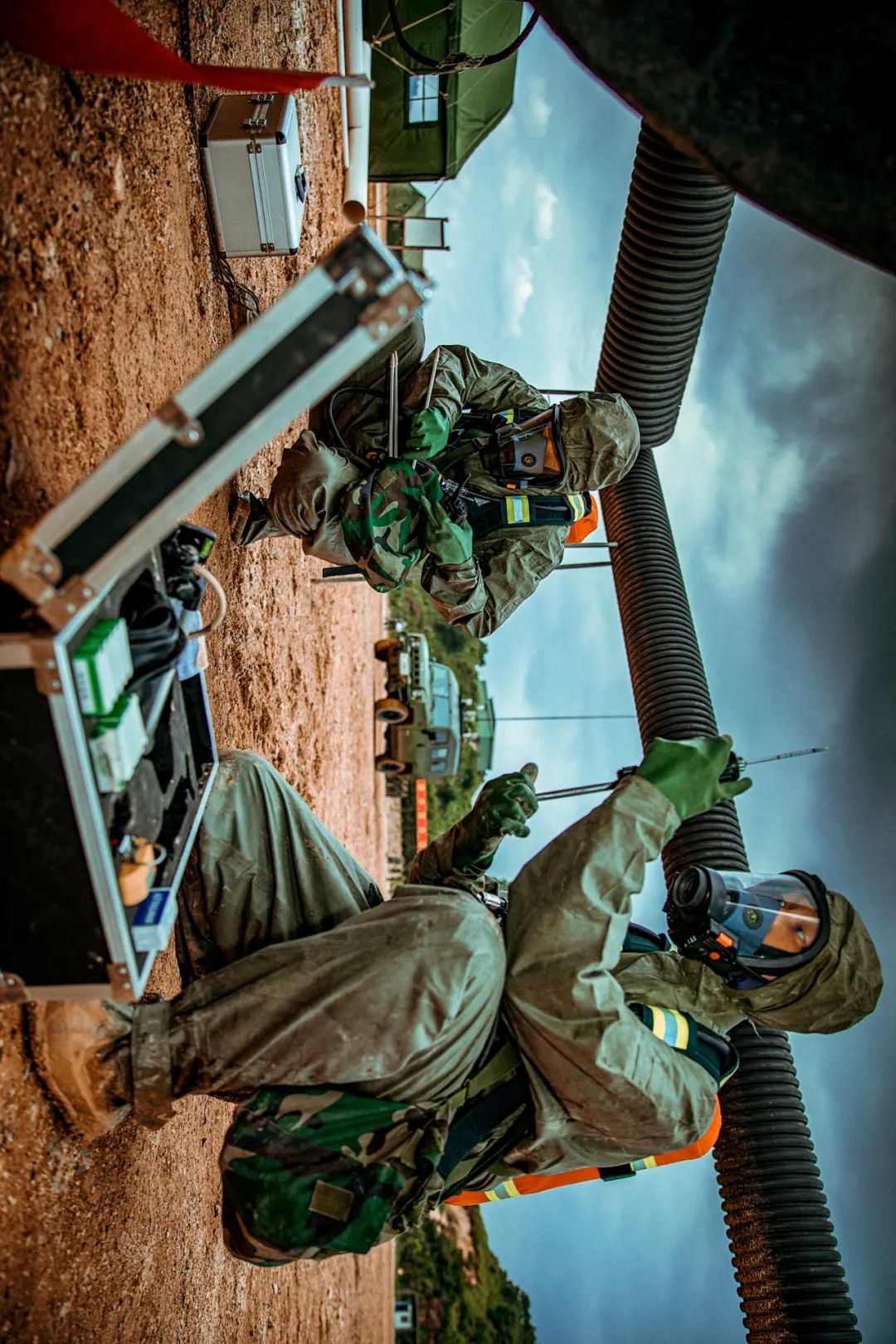 武警|了解下？与“魔鬼”打交道的防化兵