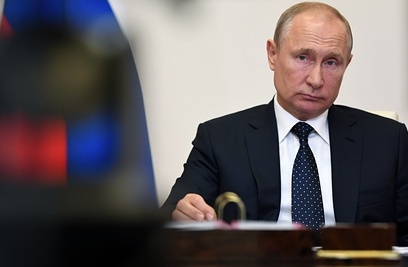 导弹|特朗普刚吹完“超级无敌导弹”美国强,普京亲自浇来一盆冷水……