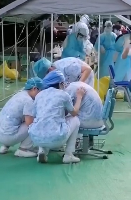 地表温度|地表温度40℃！“全副武装”的他们竟排查了北京近20万人