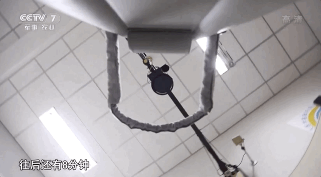 飞向太空|了不起的她 | 乘风破浪！8年前的她飞向太空，征服星辰大海！