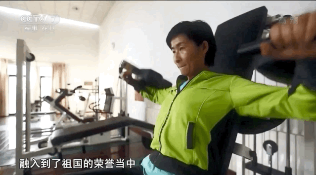 飞向太空|了不起的她 | 乘风破浪！8年前的她飞向太空，征服星辰大海！