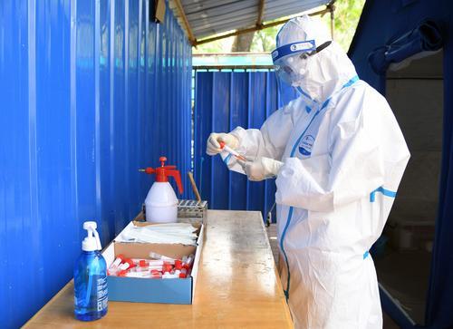 海淀|北京已累计进行核酸检测采样229.7万人,检测到底怎样进行,跟随镜头去海淀医院一探究竟