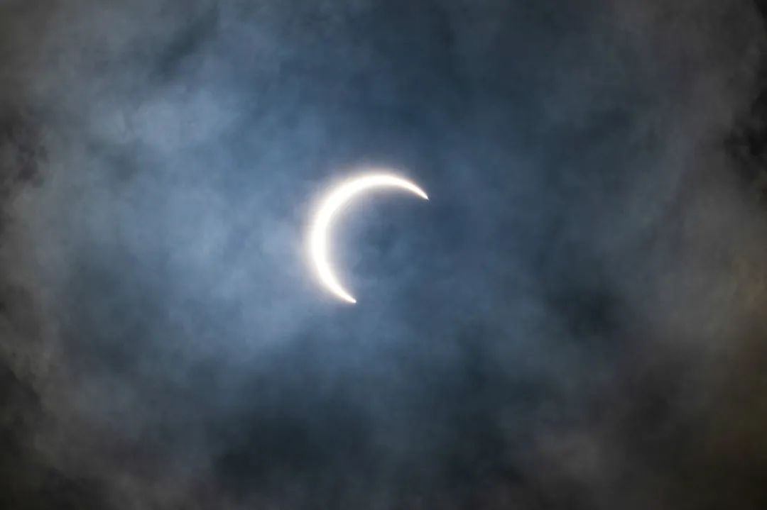 日食|高清大图！金边日食高光时刻
