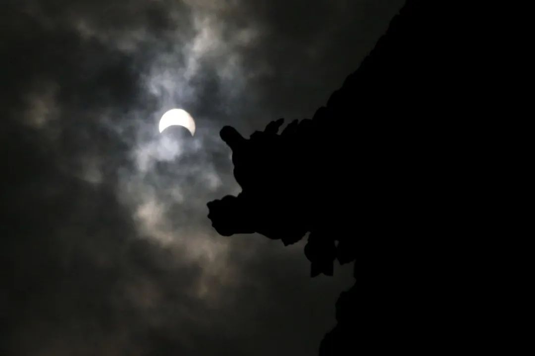 日食|高清大图！金边日食高光时刻