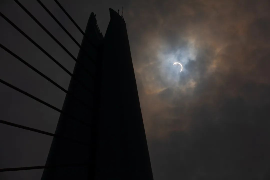 日食|高清大图！金边日食高光时刻