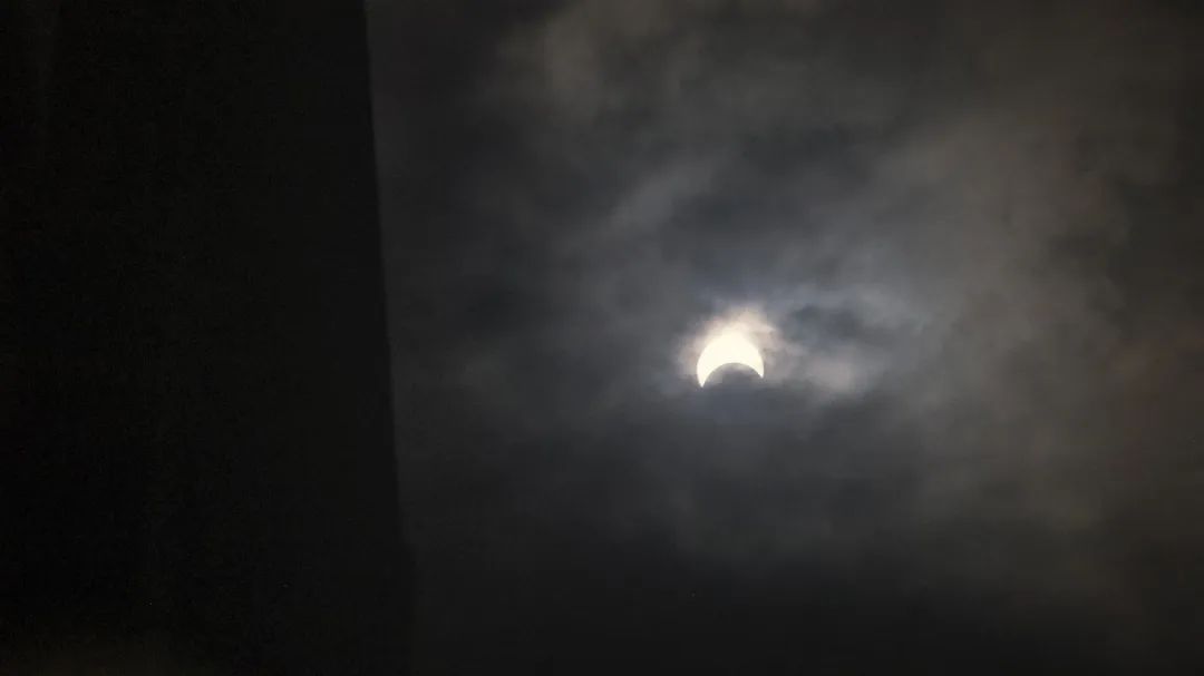 日食|高清大图！金边日食高光时刻