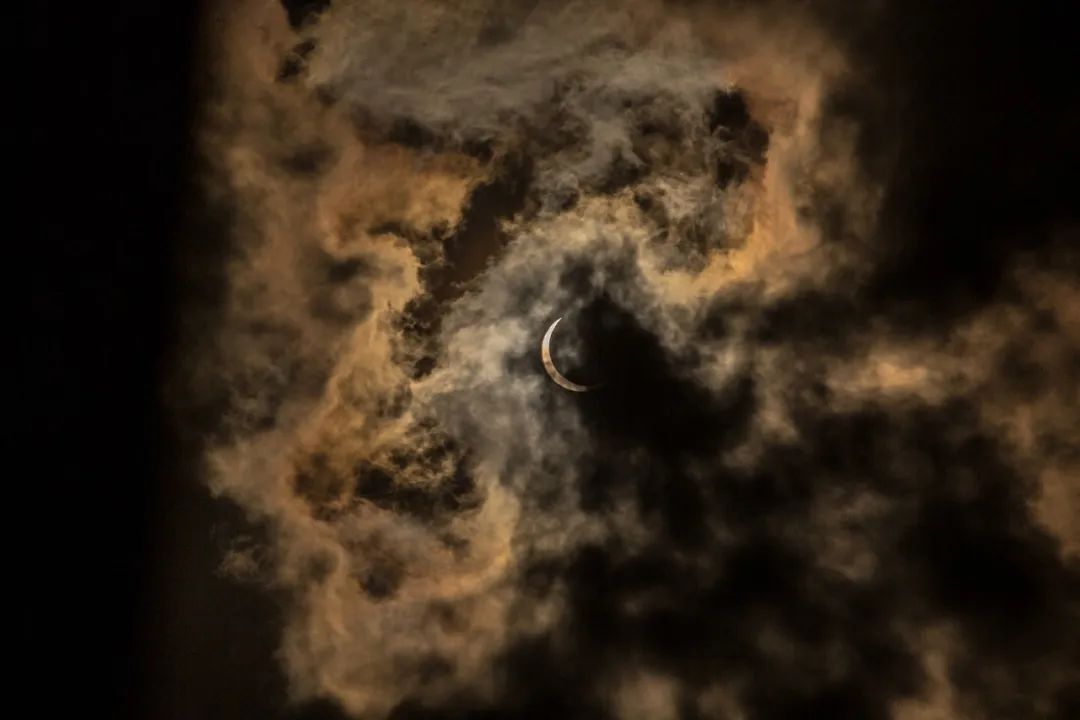 日食|高清大图！金边日食高光时刻