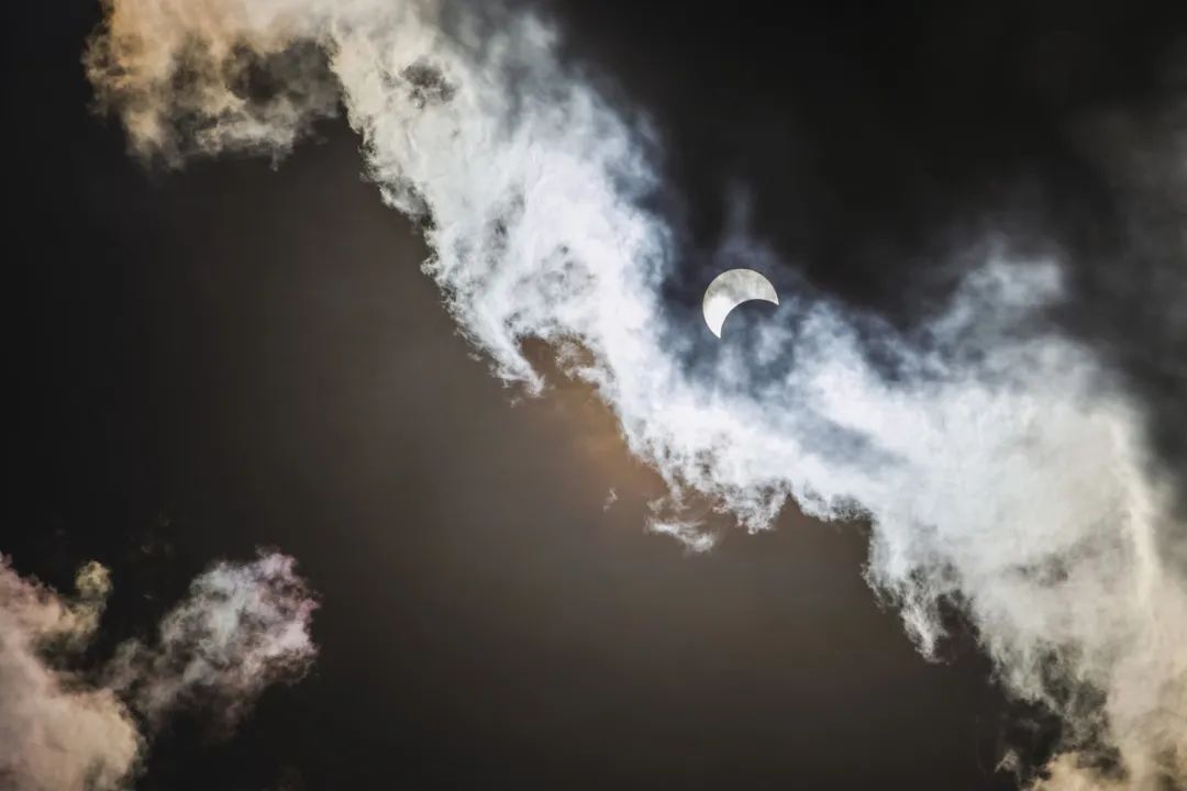 日食|高清大图！金边日食高光时刻