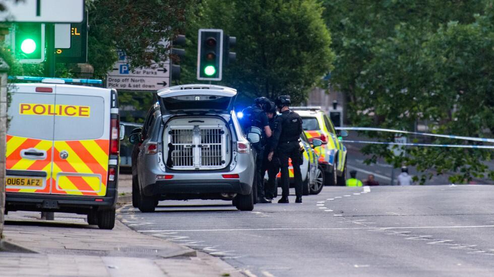 国际社会|英国雷丁发生持刀袭击事件，警方：目前无迹象显示该案件与抗议活动有关
