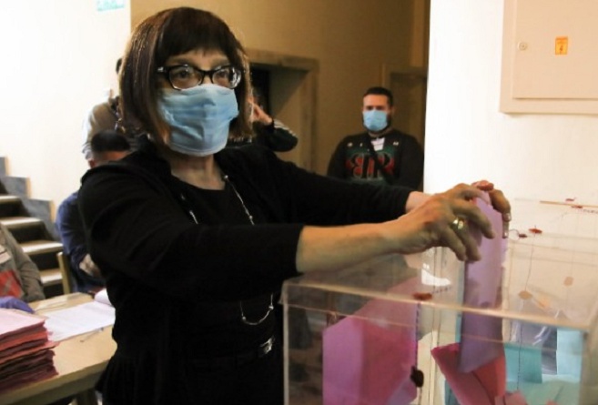 央视新闻|塞尔维亚举行议会选举 21个政党竞争250个议会席位