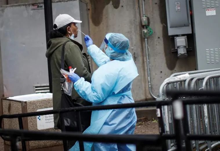 央视今日亚洲|单日新增超5万！特朗普改口支持戴口罩