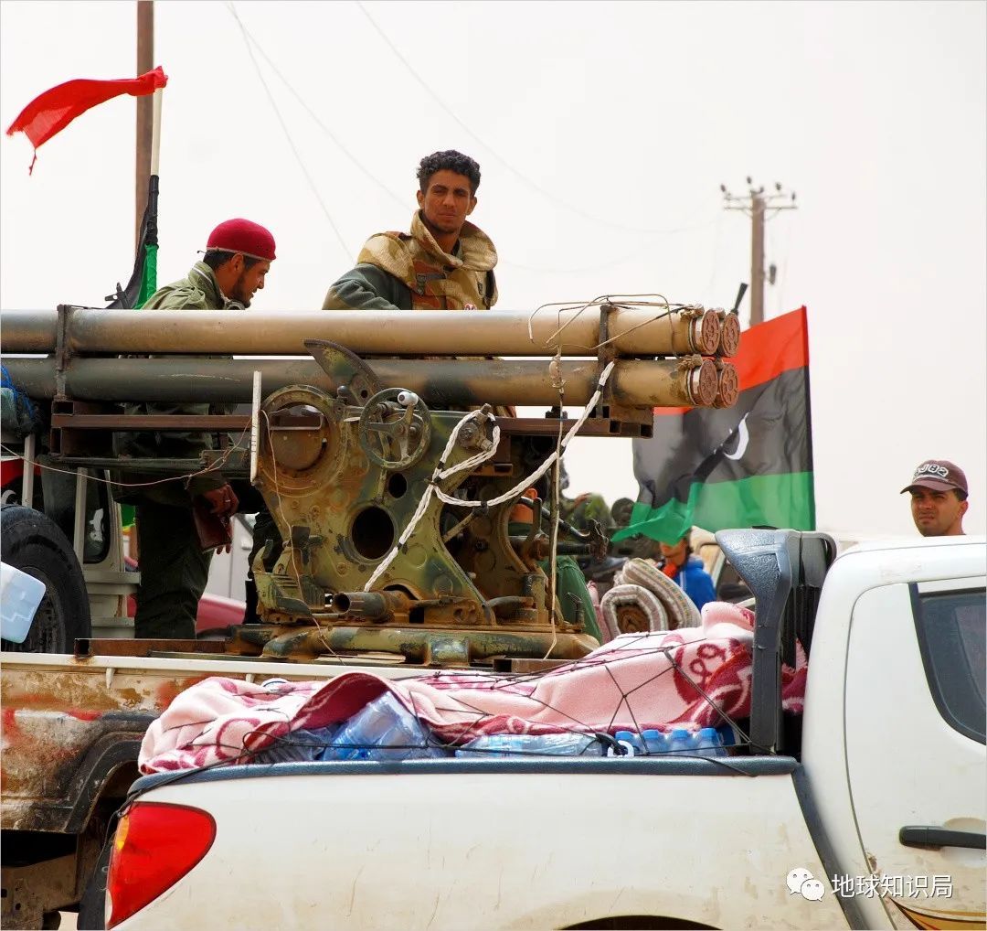 地球知识局|俄罗斯，暗中出手了