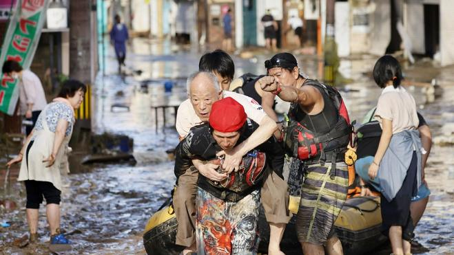 国际社会|日本暴雨引发洪水和泥石流，16人死亡