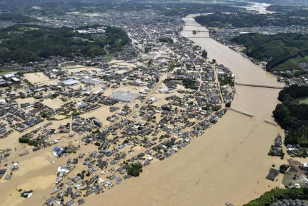 新华社|日本西南部暴雨或已致死15人