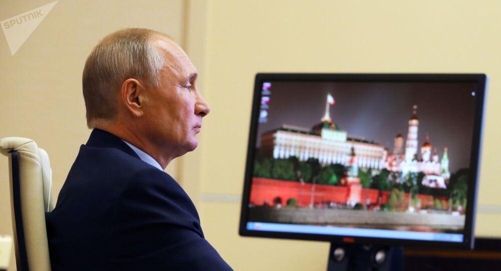 独立日|俄总统新闻秘书:普京向特朗普发贺电,祝贺美国独立日