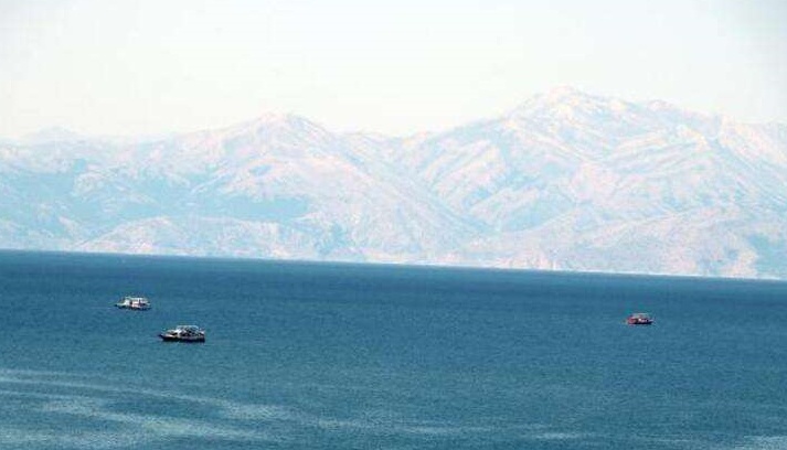 移民|土耳其东部凡湖船只倾覆事件已致11人死亡