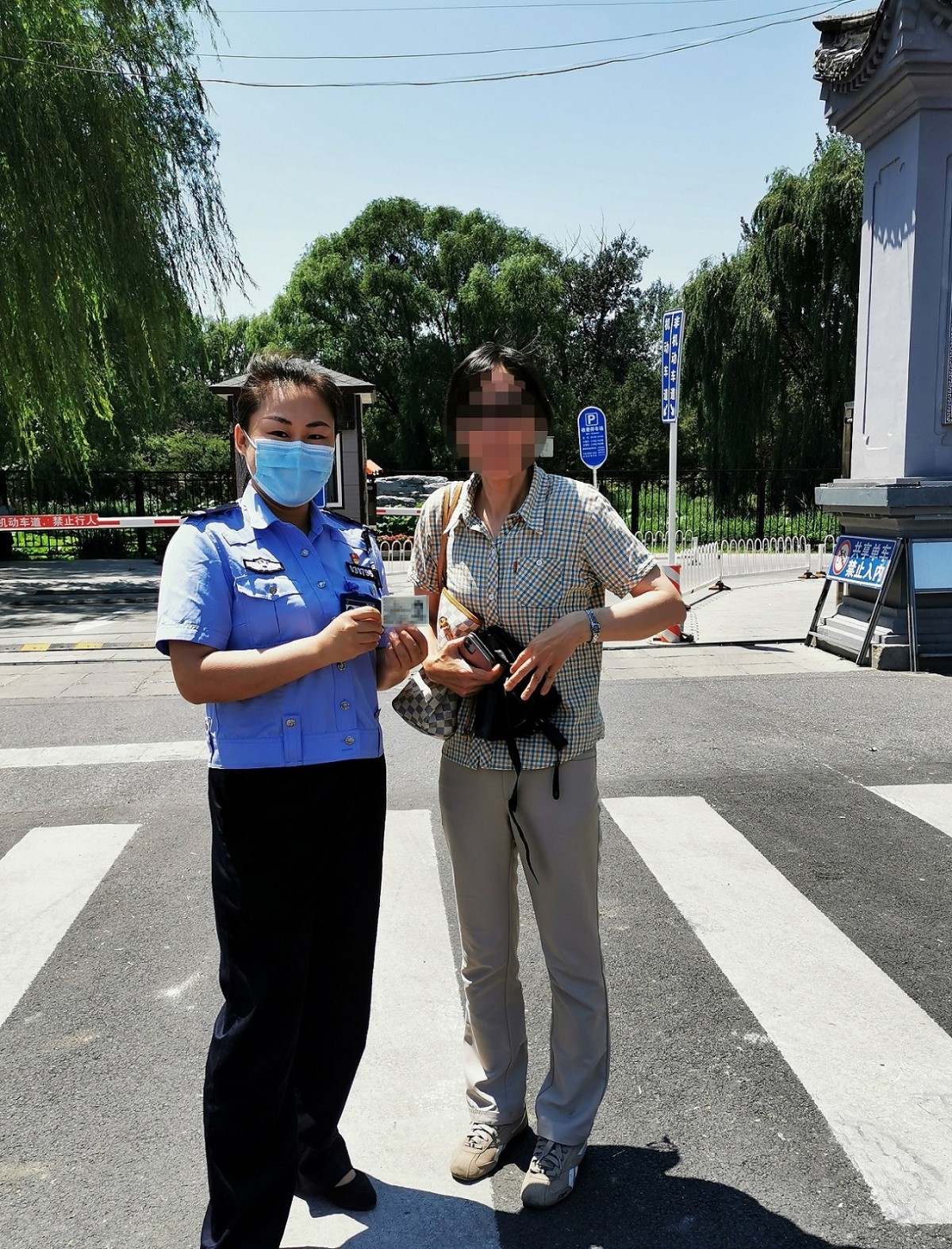 身份证有效期|进考场前发现身份证过期，警方开通绿色通道救急