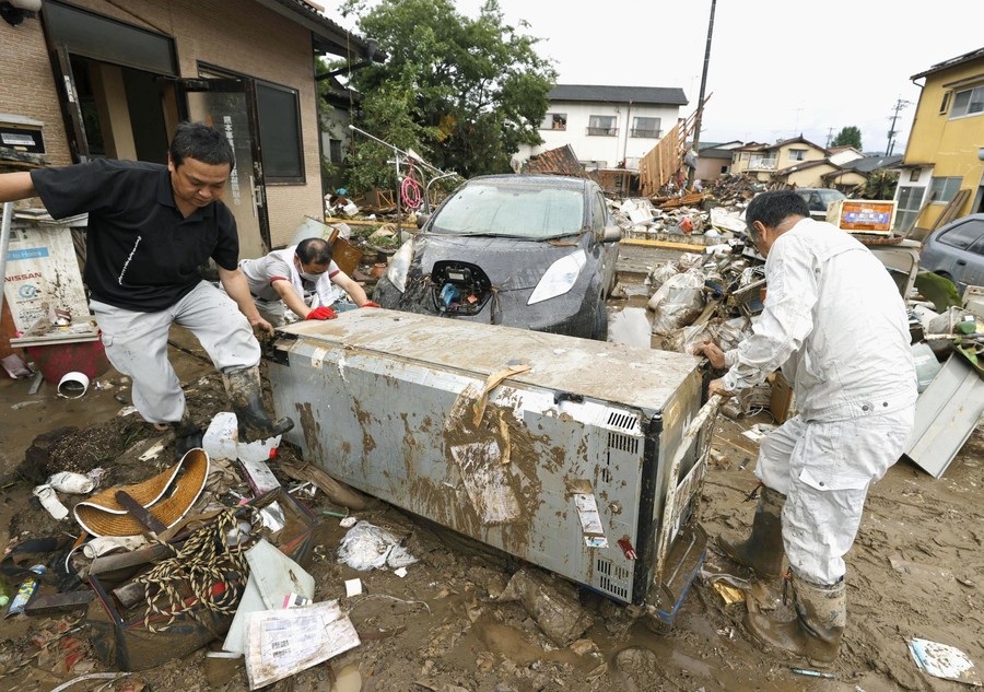 国际社会|日本暴雨已致52人死亡 全国565所学校因灾情停课(图)