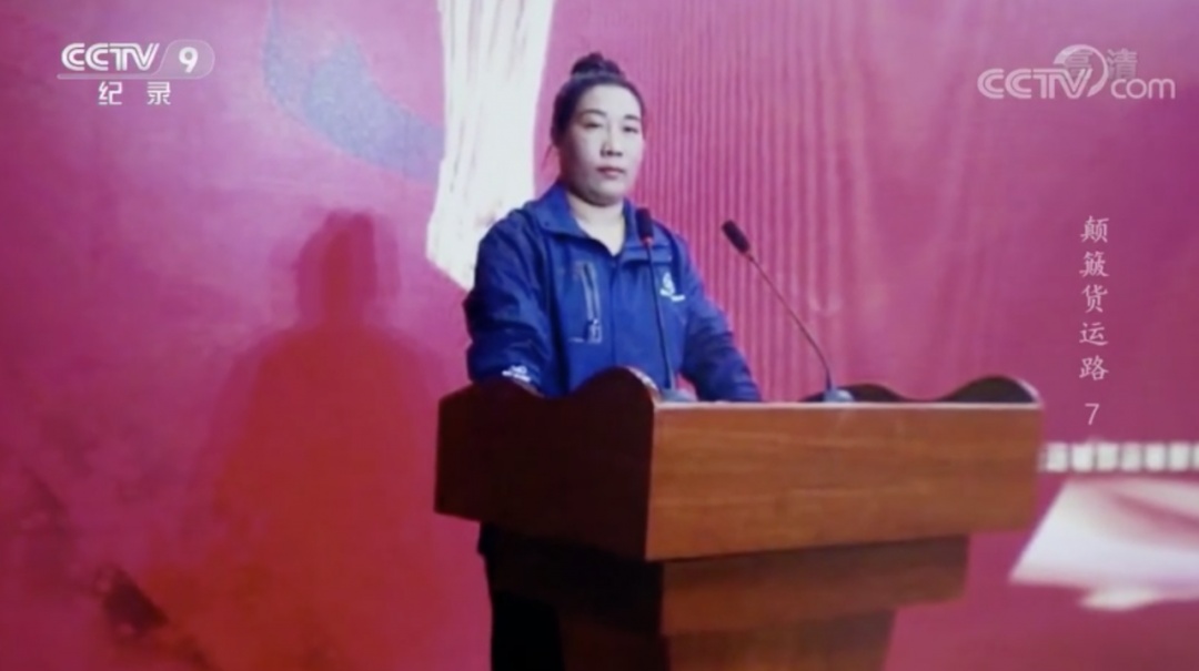 视觉志|那些睡在车里不回家的人，秘密都被拍下来了