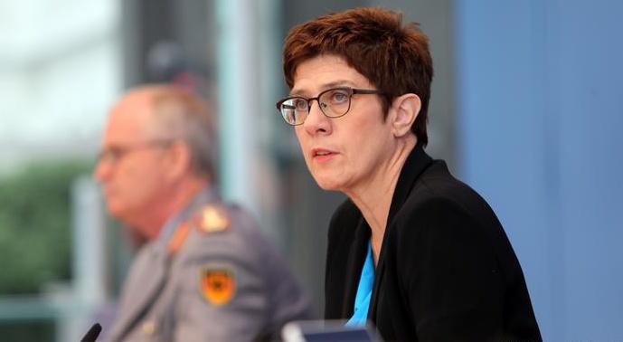 时政外交|德国被质疑批评中国时用词不强硬，德防长：猛批中国只是让自己感觉良好